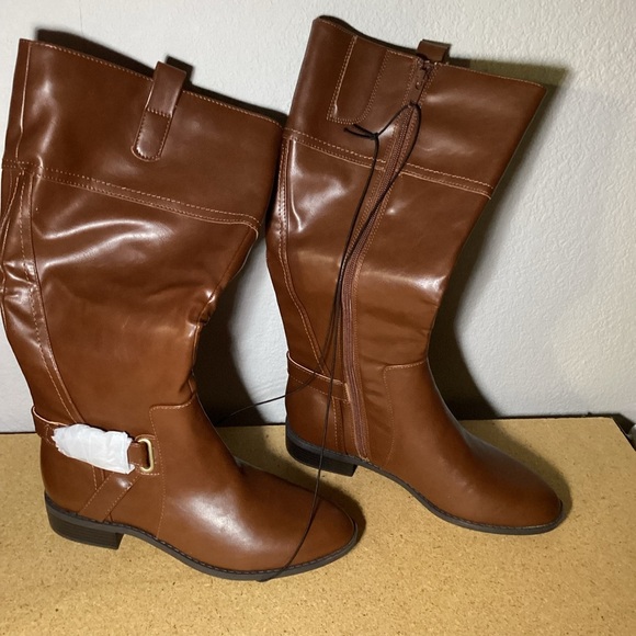 ST. JOHNS BAY BRAND WOMEN'S BROWN HIGH ZIP RIDING BOOTS SIZE 8 - Picture 1 of 6